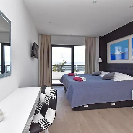 3 Bedroom Awesome In