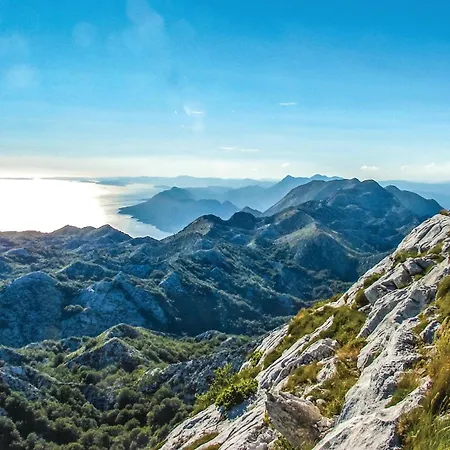 3 Bedroom Awesome In Semesterbostad *