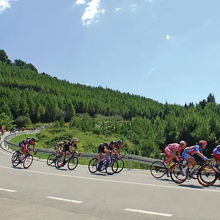 度假居 3 Bedroom Awesome In 马卡尔斯卡